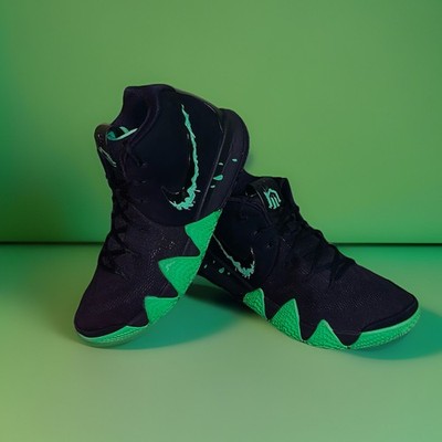 Nike Kyrie 4  Halloween    Style Code 943806-012 Men s (Size 12) *Limited 2018*