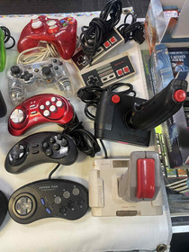 Lot of 21 Mixed Controllers ps2 360 n64 sega nes parts repair