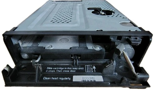 TANDBERG DATA SLR 5 4.0/8.0 GB Laufwerk