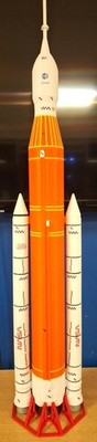 NASA Artemis SLS Raketenmodell - Space Launch System Vitrinenmodell Maßstab 1:100