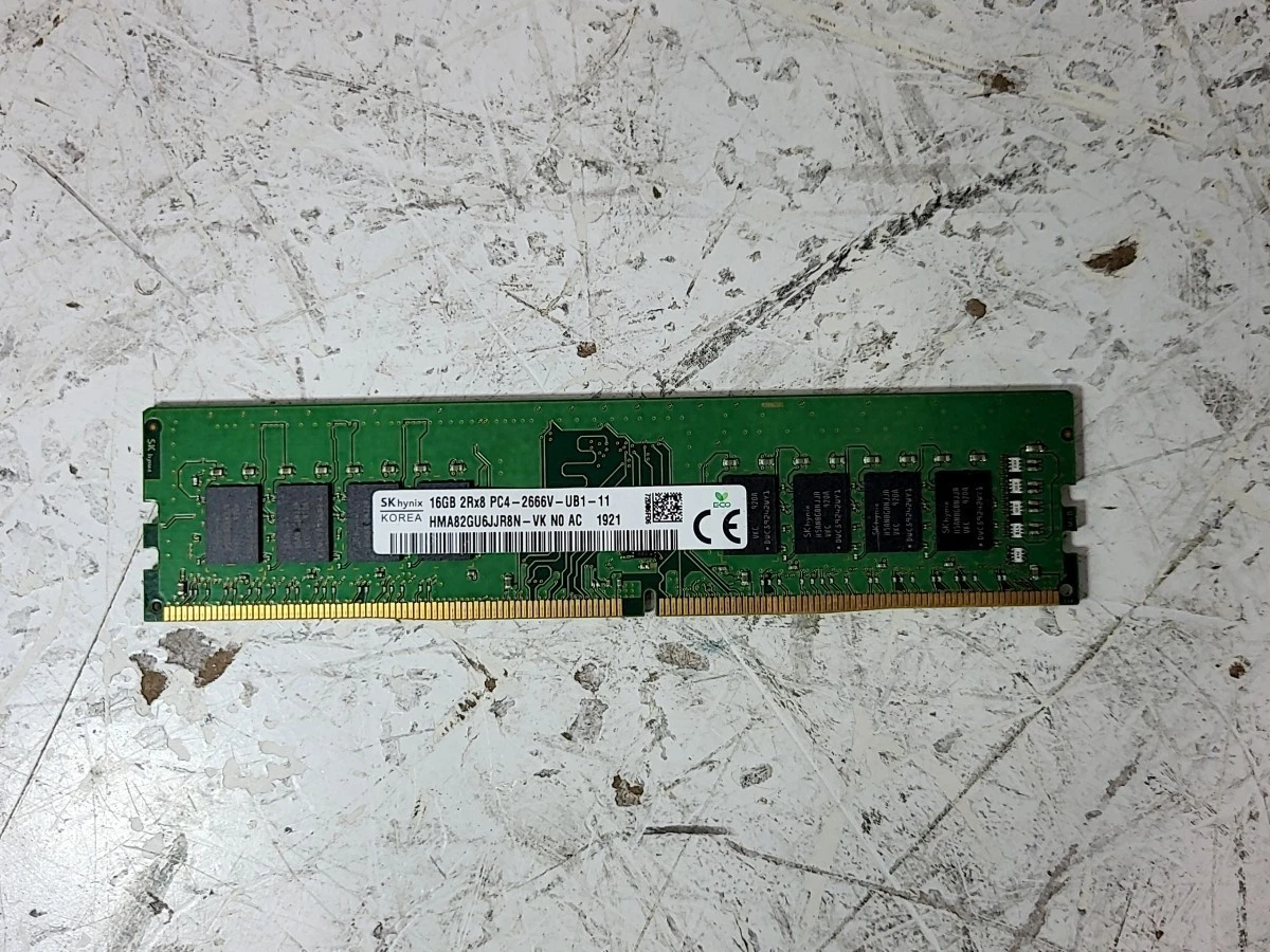 SK hynix Computer PC4-21300 (DDR4-2666) Bus Speed Memory (RAM) for