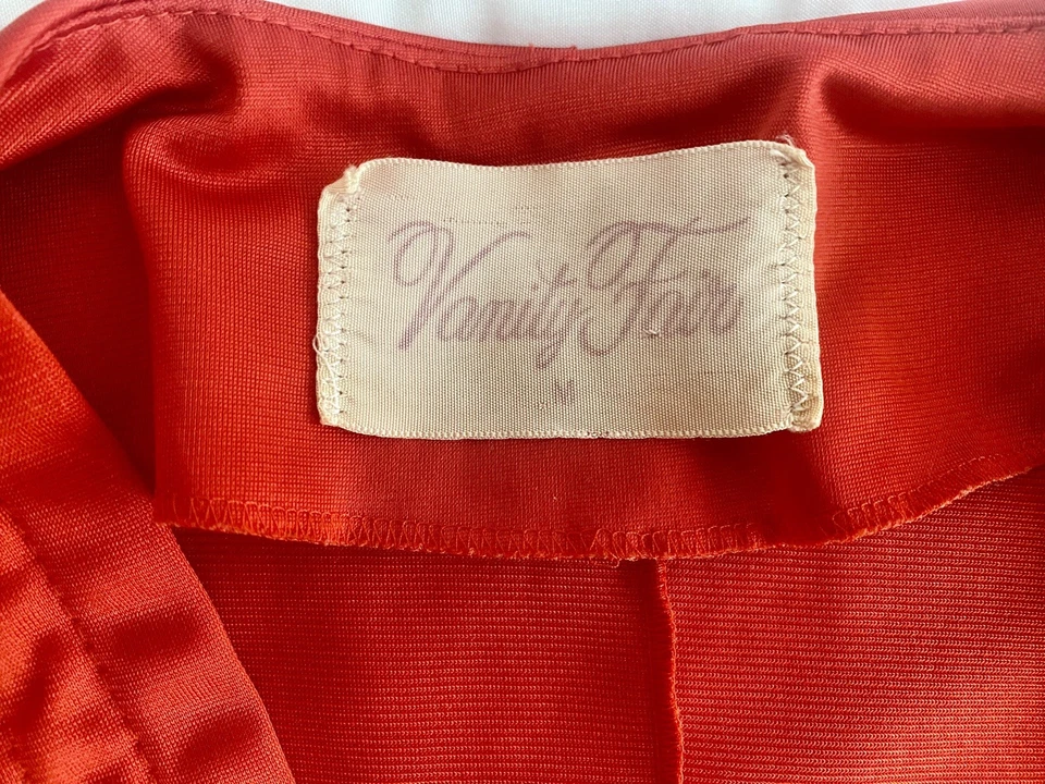 Abrigo Maxi Lounge Vintage Años 60 Vanity Fair Talla Mediana Rojo Foto 2 de 4