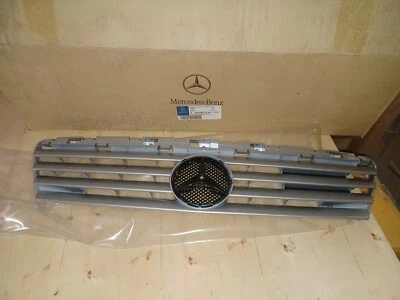 Griglia Radiatore originale nuova Argento 761 per Mercedes Benz Classe A W168 - Photo 1/4