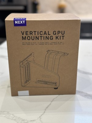 NZXT Vertical GPU Mounting Kit, weiß, 175mm PCIe 4.0 Riser Kabel, Stahlhalterung