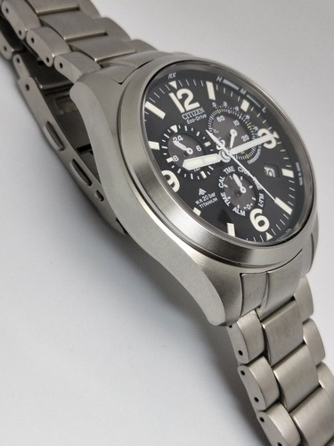 Citizen Promaster CB5920-86E Chronographe Titane Blk SLV 20Bar Solaire Montre - Photo 7 sur 10