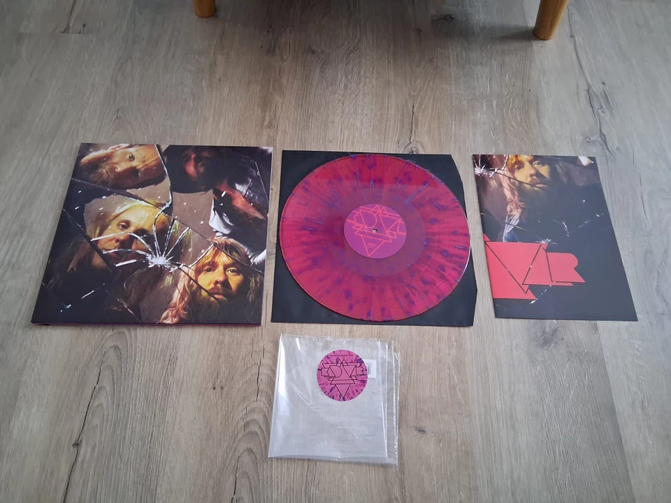 Kadavar K.A.D.A.V.A.R. Vinyl LP Tour Exclusive Splatter Edition Signed Signiert  - Bild 2 von 4