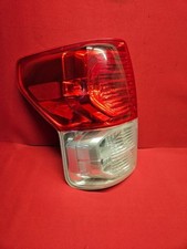 2010-2013 Toyota Tundra Left Driver Tail Light Lamp Halogen 81560-0c090 2010-2013 Toyota Tundra Left Driver Tail Light Lamp Halogen 81560-0c090