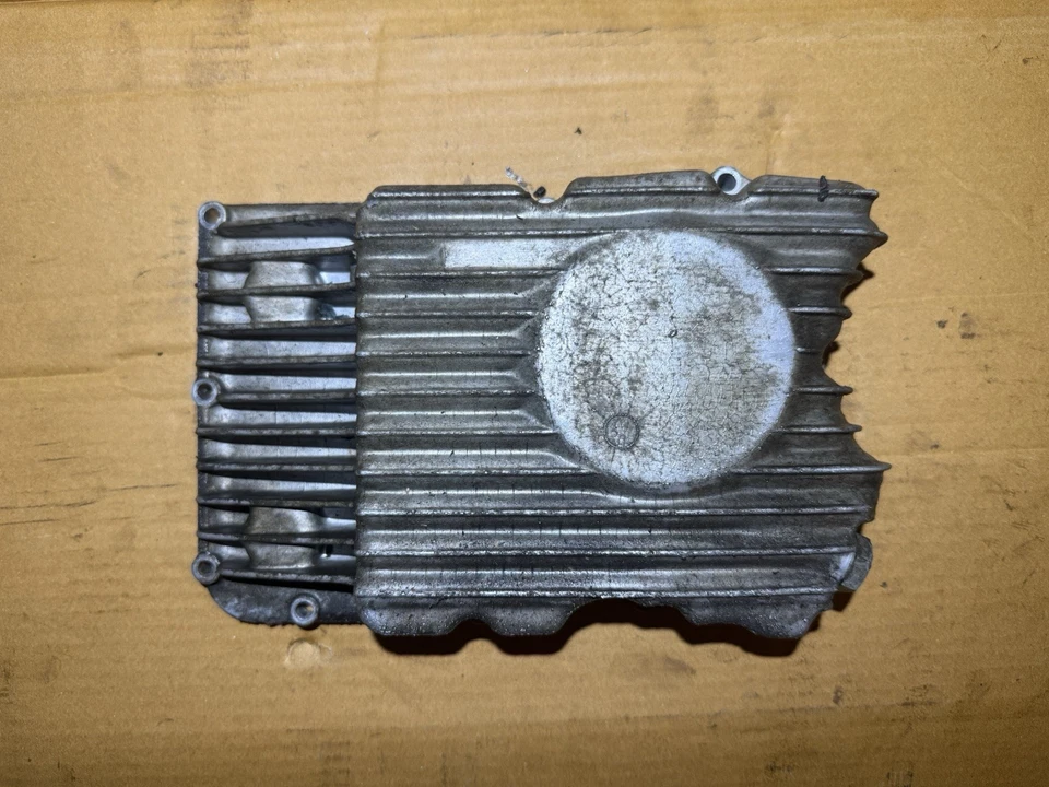 Cacerola de aceite del motor Yamaha XS750 XS850 - 1J7-13417-01-00 - usada Foto 2 de 4