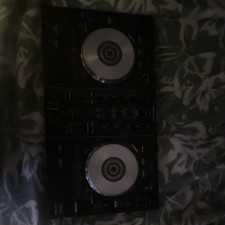 Pioneer DJ DDJ-RB Double Deck Controller, Built-in Mixer, Loop/Sampler, USB Out