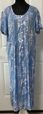 LA Cera Blue Floral Women s size medium Semi-Sheer Short Sleeve Button Up Dress