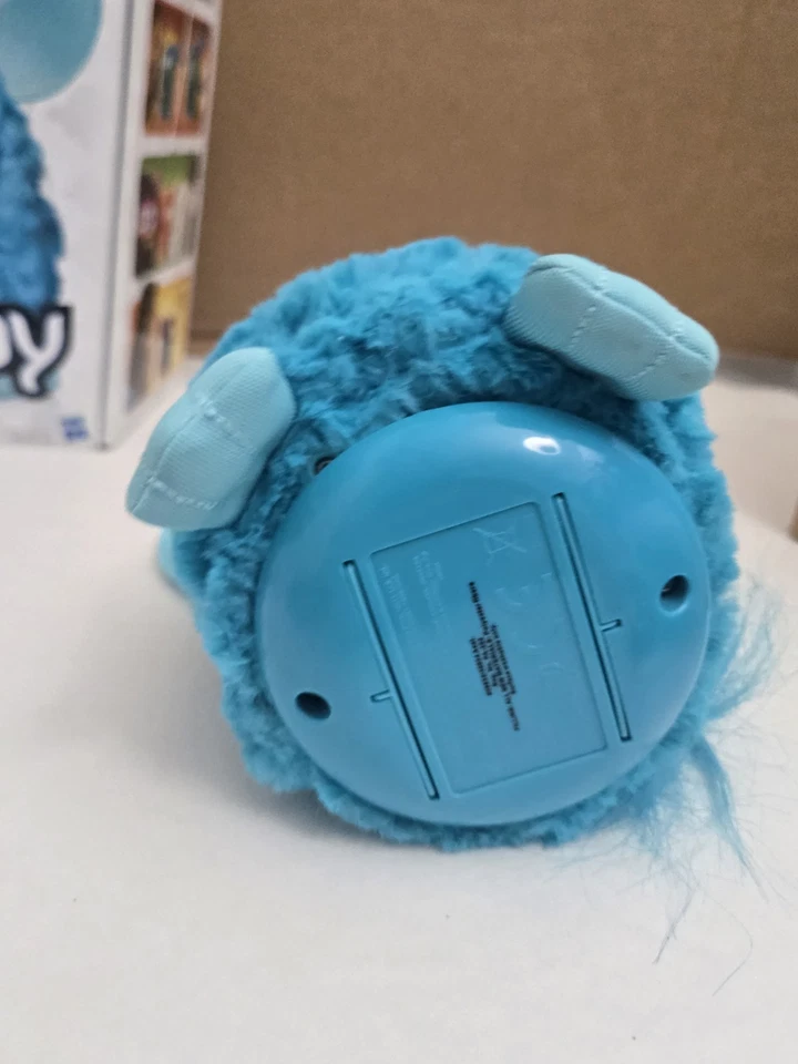 Hasbro FURBY 2012 Mind of Its Own Teal Blue WORKS Plush Sleeps Talks Moves Box - Image 4 of 4