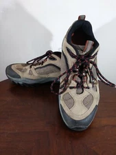 Cabelas Hiking boots Mens 9.5 D Brown Ventilated Camping Outdoors Walking...