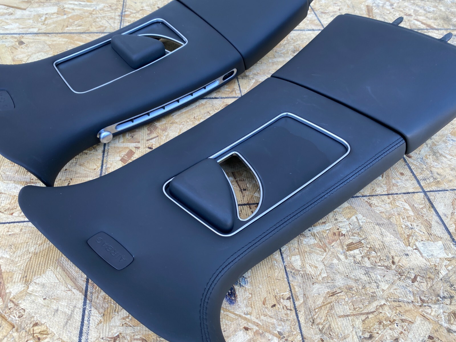 B PILLAR LEFT RIGHT COVER BLACK SET BENTLEY CONTINENTAL FLYING SPUR 06-12 OEM