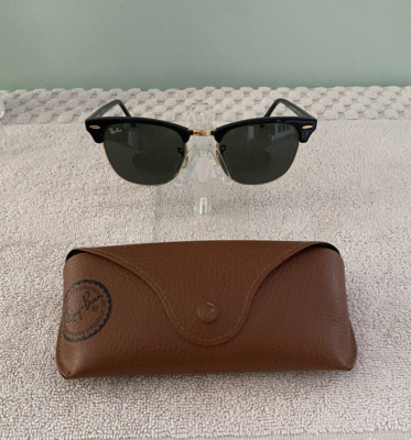 Ray-Ban Clubmaster Sunglasses RB3016 W0365 51-21 Black Frames