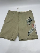 Tommy Bahama Bermuda Men’s Chino Shorts Size 34 TAN Graphic Design