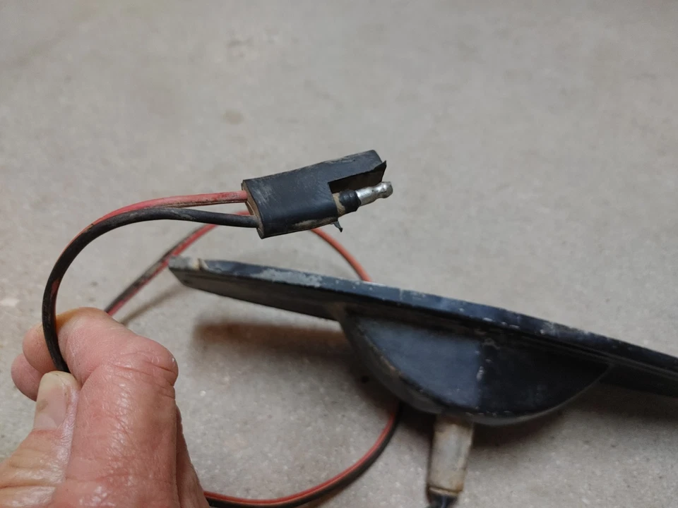 Carcasa de luz trasera para camión Dodge Sweptline 1965-1971 D100-D200 W100-W200 Foto 4 de 4