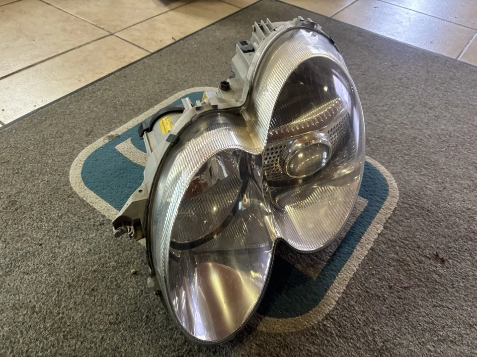 OEM FARO DELANTERO IZQUIERDO LÁMPARA BI XENÓN 2003-2008 MERCEDES R230 SL500 1305235460 Foto 2 de 4