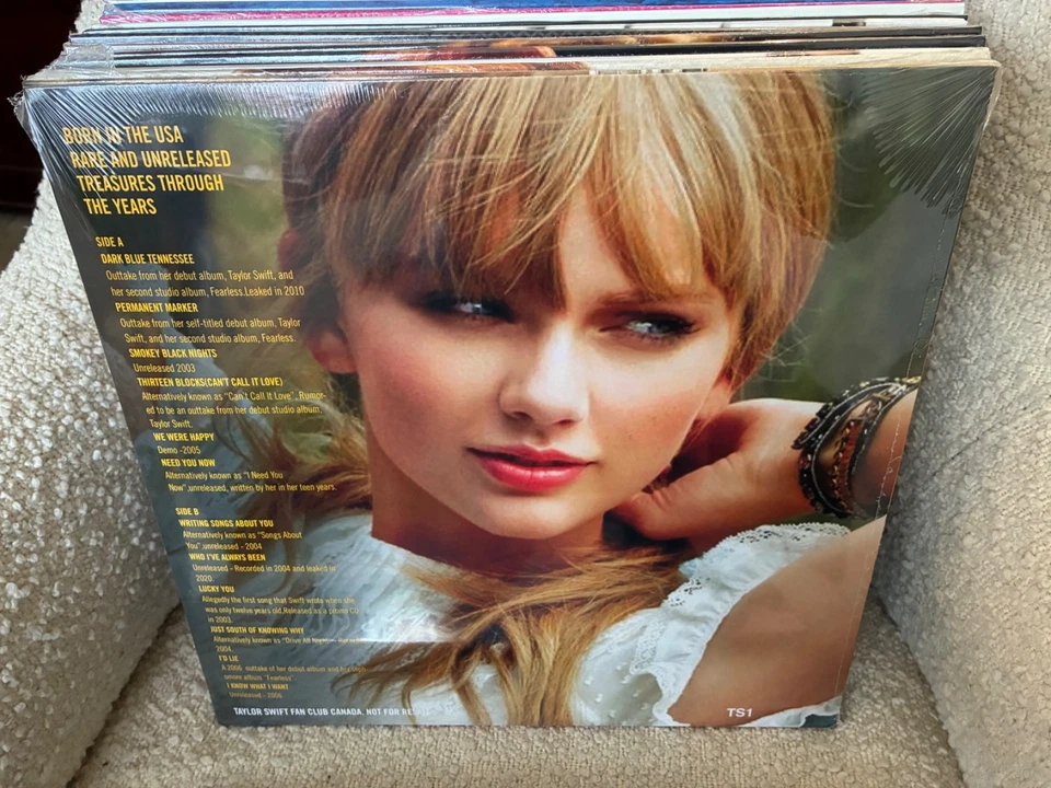 TAYLOR SWIFT LP - Photo 2/2