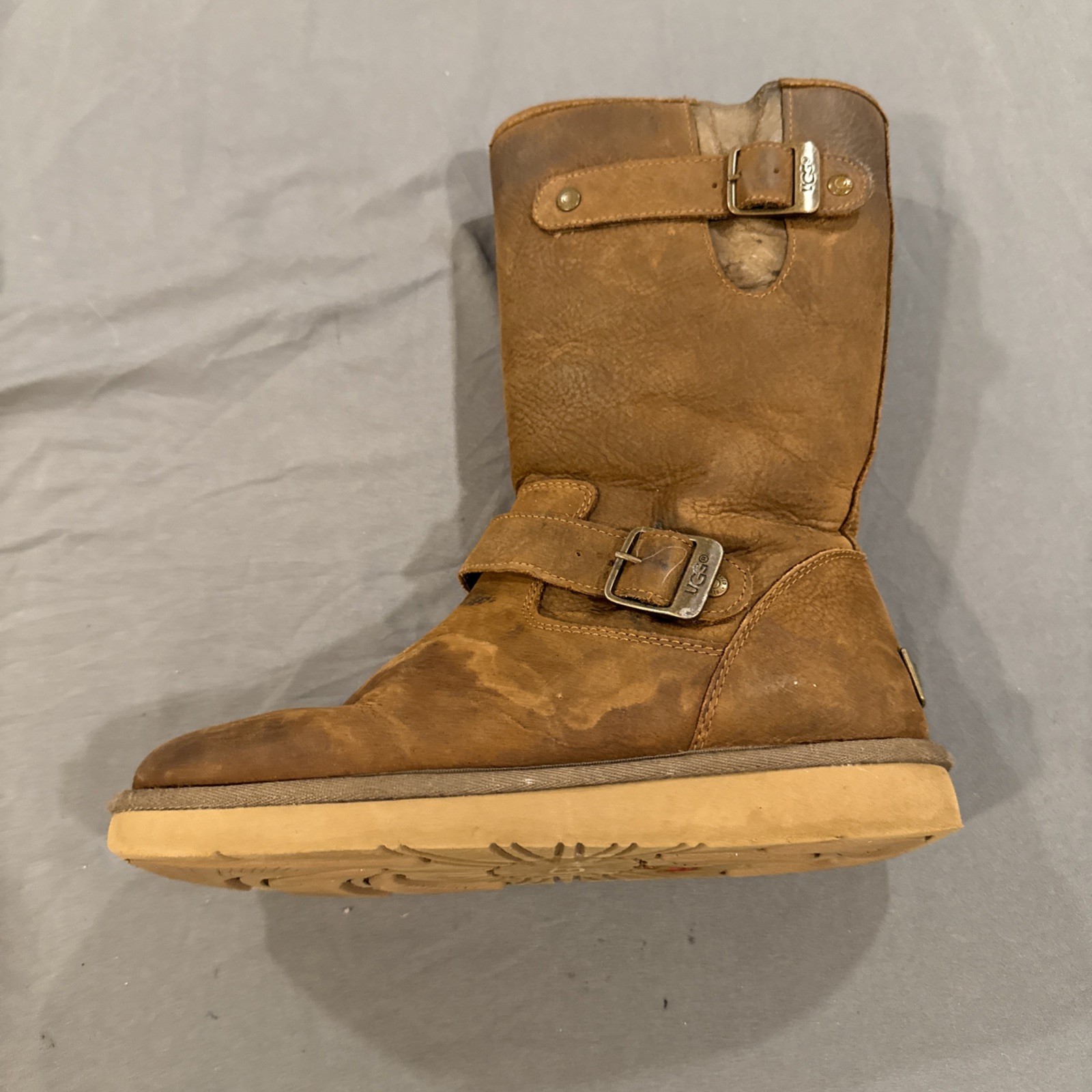 UGG Women's Sutter Boot Size 7 Toast Brown Suede - Stylish & Warm image 9