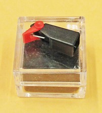 NEW TURNTABLE NEEDLE for Magnavox 4H251300709 FITS PHILIPS GP330 GP-331 596-D7