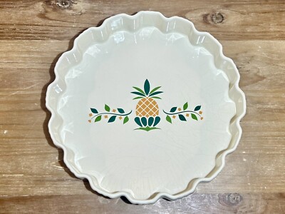 International China ''Plantation Garden'' Round Quiche Dish Pineapple