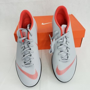 indoor soccer shoes size 10