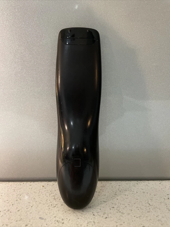 Logitech Harmony 650 Infrared All in One Remote Control, Universal Remote - Image 3 of 4