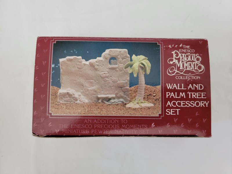 Precious Moments Wall & Palm Tree Pewter Addition To Nativity Set