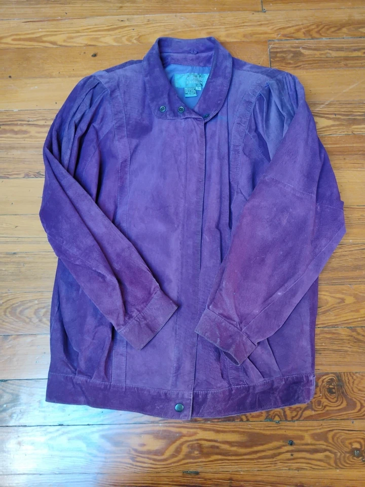 Chaqueta morada de cuero gamuza Assets de diseño vintage Foto 2 de 4