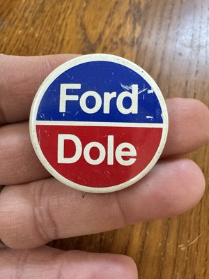 President Gerald Ford Pin Back Campaign Button 1976 Jerry Presidential Bob Dole