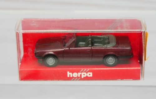 Herpa 022996, BMW 325i Convertible (Antiguo), Ciruela Metálica, Escala 1/87 HO | Zustand: New
