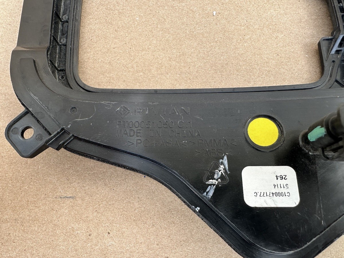 2022-2024 Rivian R1S R1T Charging Port Door Indicating Light