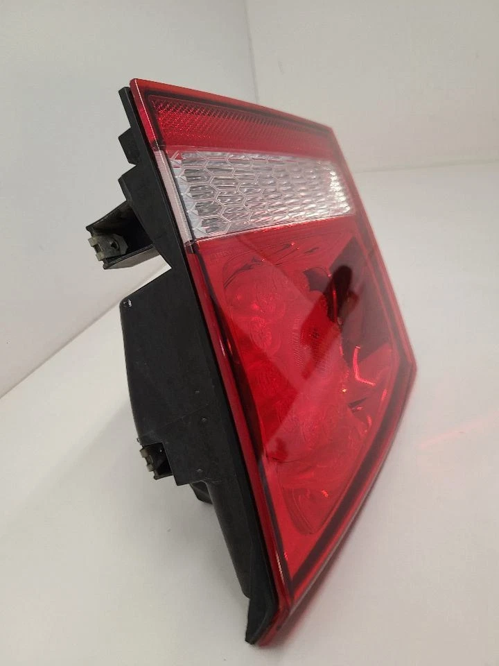 Luz trasera de pasajero Dodge Journey RH 2011-2020 lámparas LED montadas en puerta levadiza   Foto 4 de 4