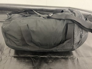 Under Armour Gym Travel Tote Pockets Duffle Duffel Bag Black UA Black Pre-Owned