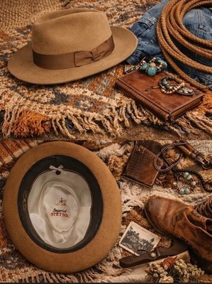 Stetson Felt Fedora with Brown and White Interior Stetson Midtown Wool Felt Wide Brim Fedora Hat | DAPPERFAM main image 2