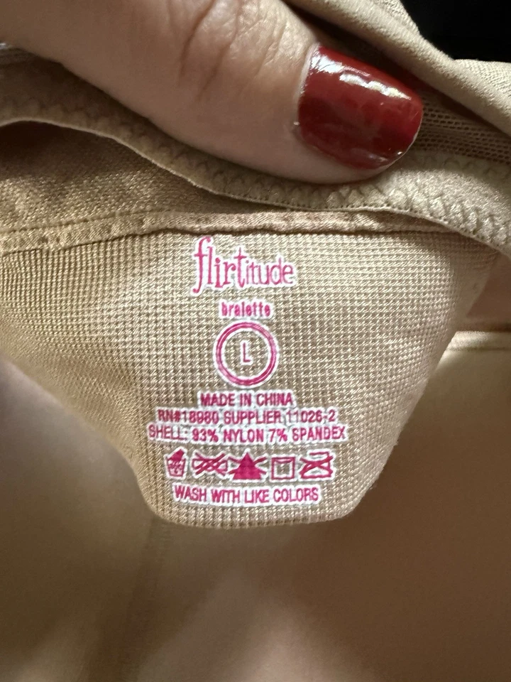 Conjunto de sujetador sin tirantes para mujer nude y negro talla grande Foto 3 de 4