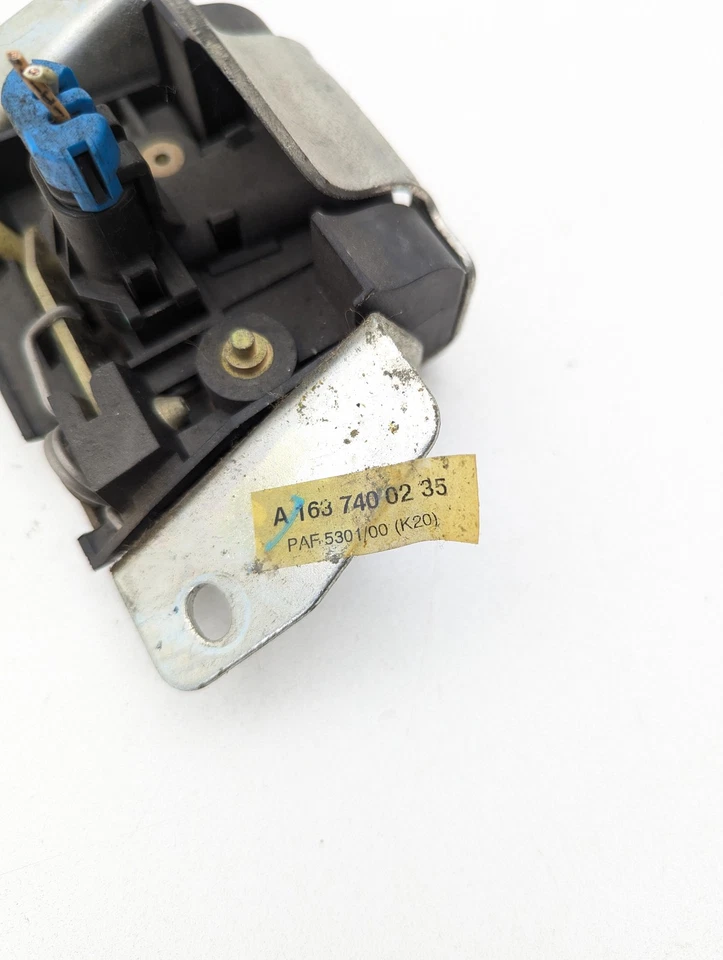 Actuador de cierre de tapa de maletero trasero 98-05 Mercedes W163 ML350 1637400235 Foto 2 de 4