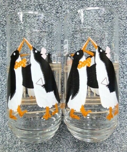 2 RARE VTG USA GASOLINE Station Tuxedo Martini PENGUIN DRINKING GLASSES 5.75" h - Picture 3 of 12