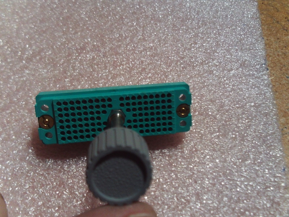 ELCO CONNECTOR NO CONTACTS # 00-8026-117-000-803 NSN: 5935-00-148