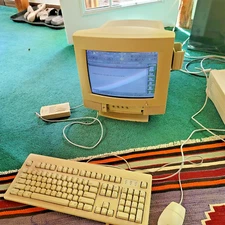 Apple Macintosh Performa 631CD w/ Monitor Keyboard Mouse & External Drive Tested