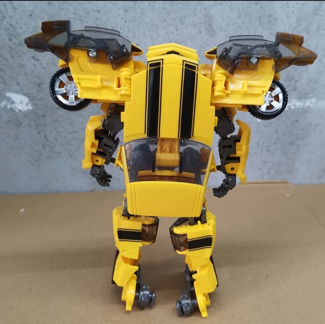 Transformer Toy Yellow Bee Hornet Warrior Action Figure bumblebee