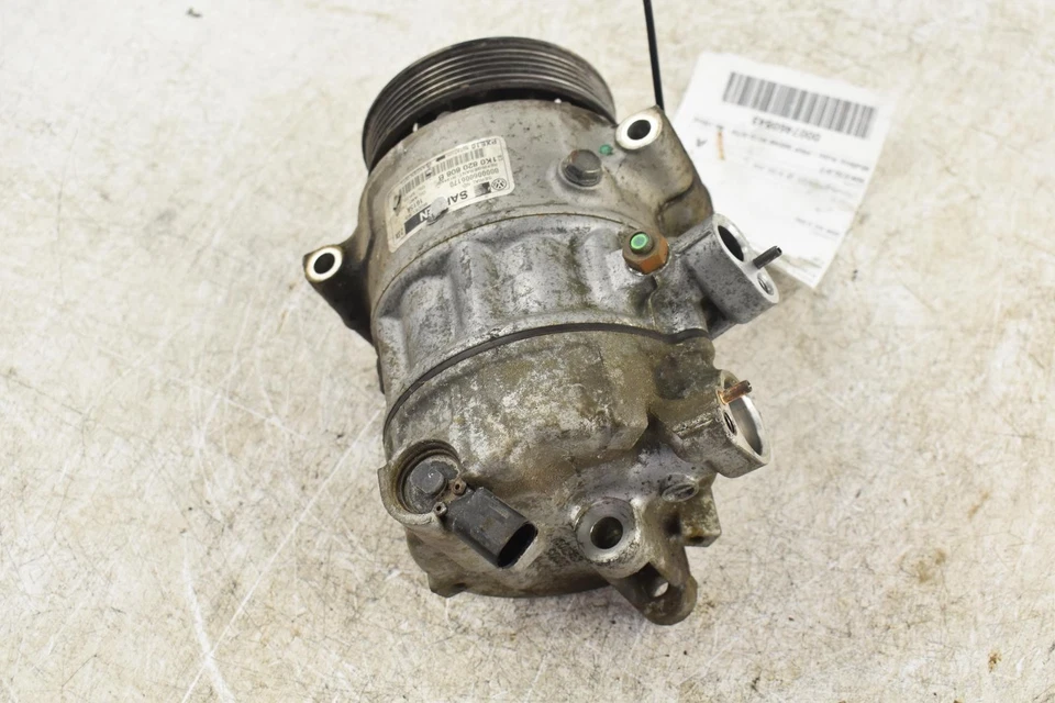 Compresor de aire acondicionado usado se adapta a: Volkswagen Passat 2012 2,5 L ID 1K0820808B grado A Foto 3 de 4