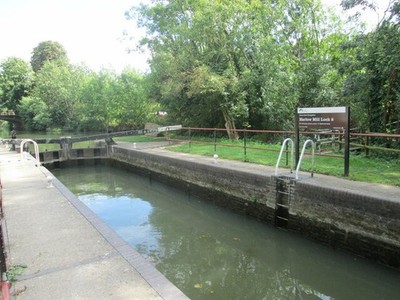 Photo A2 Lee and Stort Navigation: Lock no 8 - Harlow Mill Lock Campions c2016