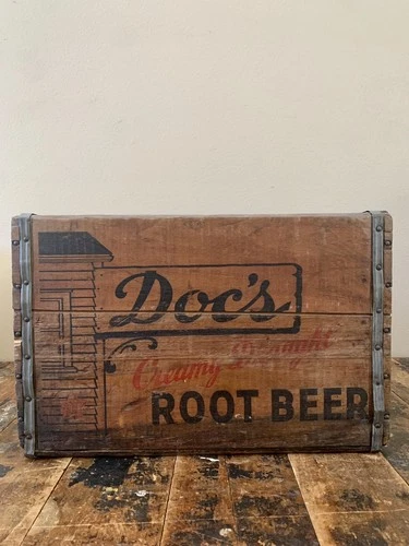 Vintage Uncommon Doc’s Creamy Draught Root Beer Soda Pop Wood Crate