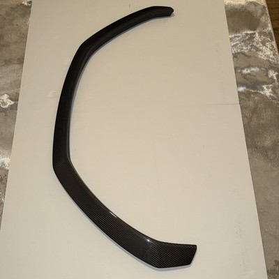 Genuine Lamborghini Urus Wheel Arch Trim offside front In carbon 4ML853718a