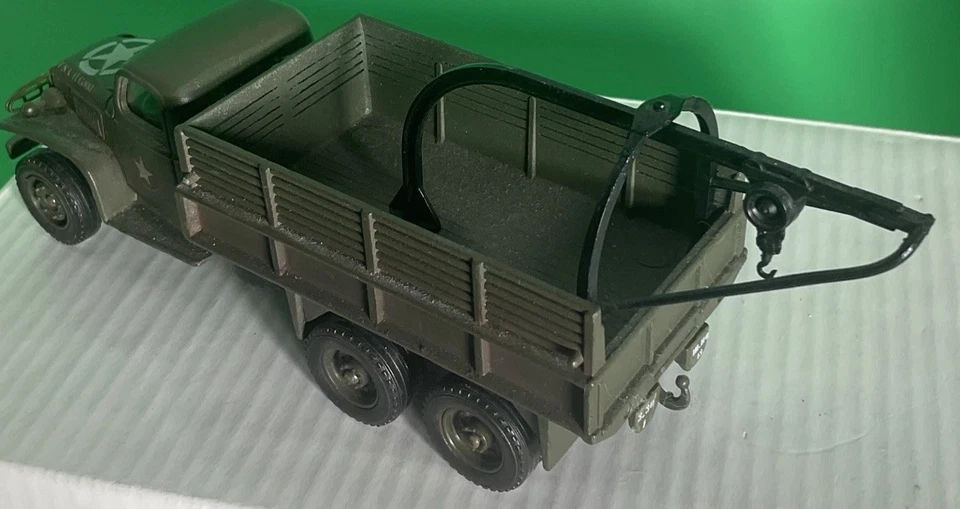 Cama de estacas Solido GMC 1/50 con gancho de remolque y barra hecha en Francia de colección Foto 4 de 4