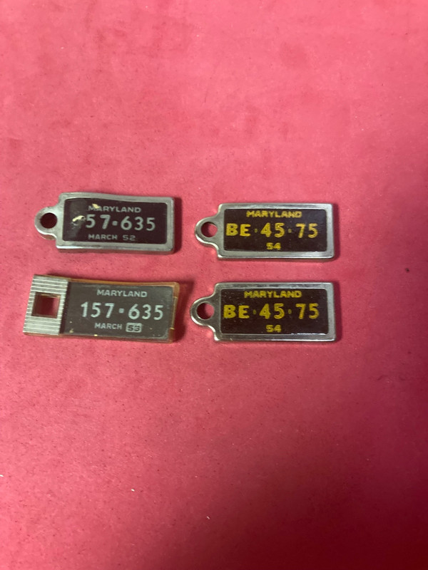 Maryland disabled veteran mini license plate keychain  1952,53, 54 (4 total)