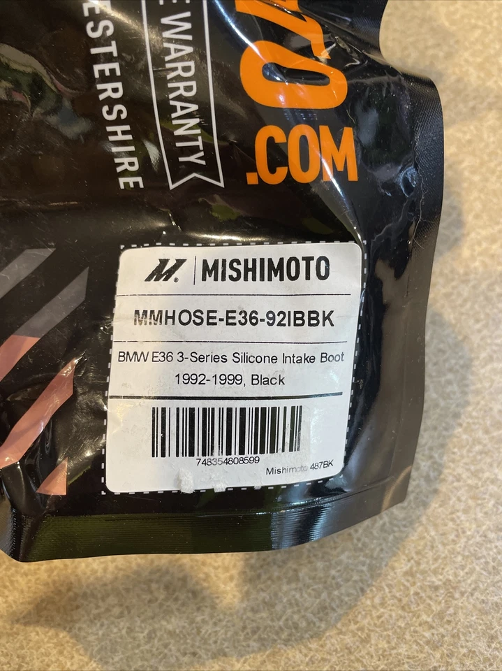 Bota de silicona Mishimoto para BMW E36 serie 3 1992-1999 negra Foto 3 de 3