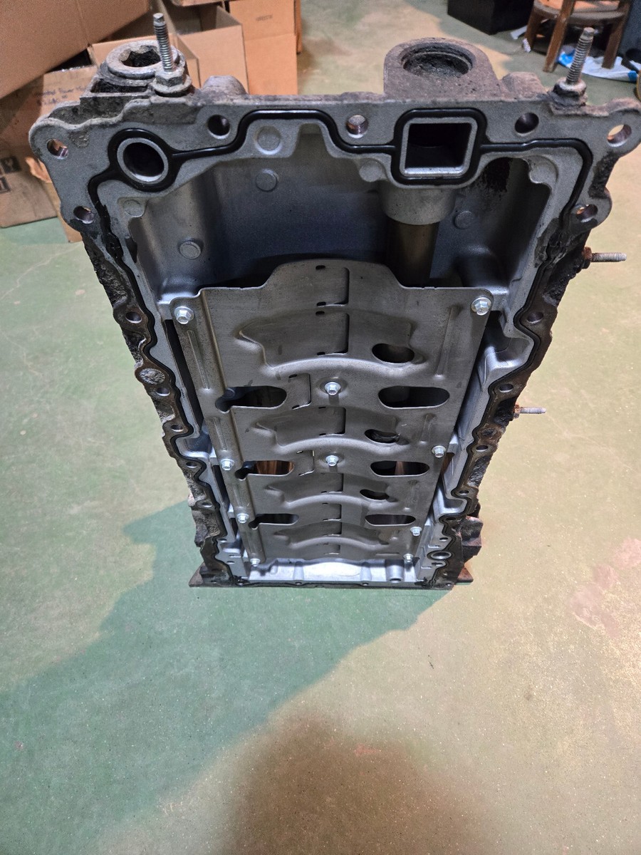 70e015 Upper Engine Oil Pan 2012 Ford F-350 Super Duty 6.7
