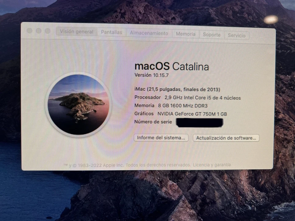 iMac 21,5 pulgadas, finales 2013 - Imagen 2 de 3